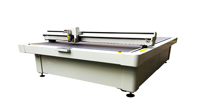 �ܷ�|Ȧ�|Ƭ�и�C